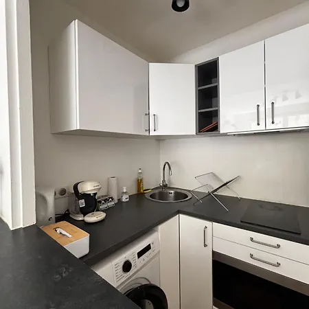 For 2 Adults With Air-conditioning Apartamento Nice